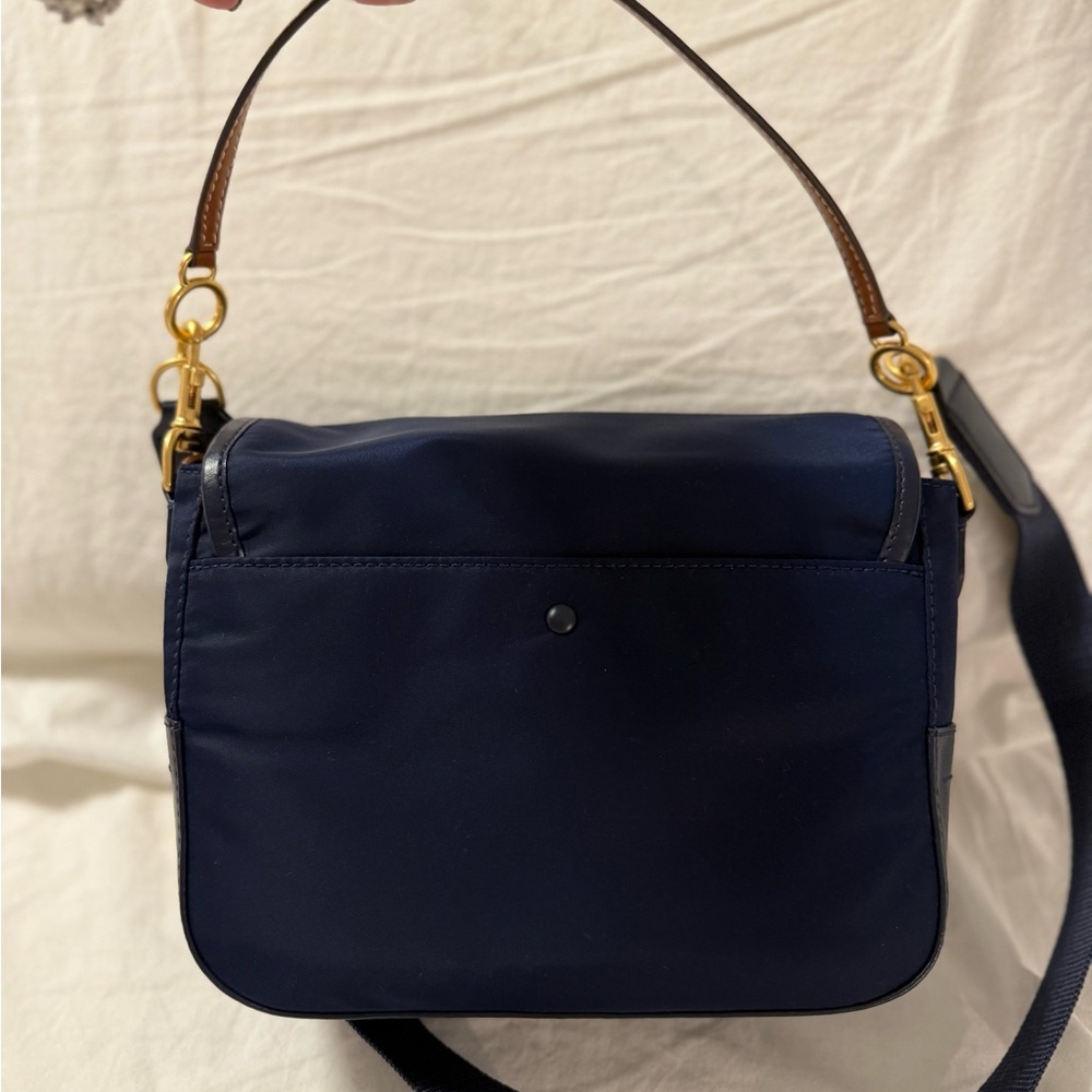 Tory Burch Midnight Crossbody Bag with Gold Details - Picture 7 of 7